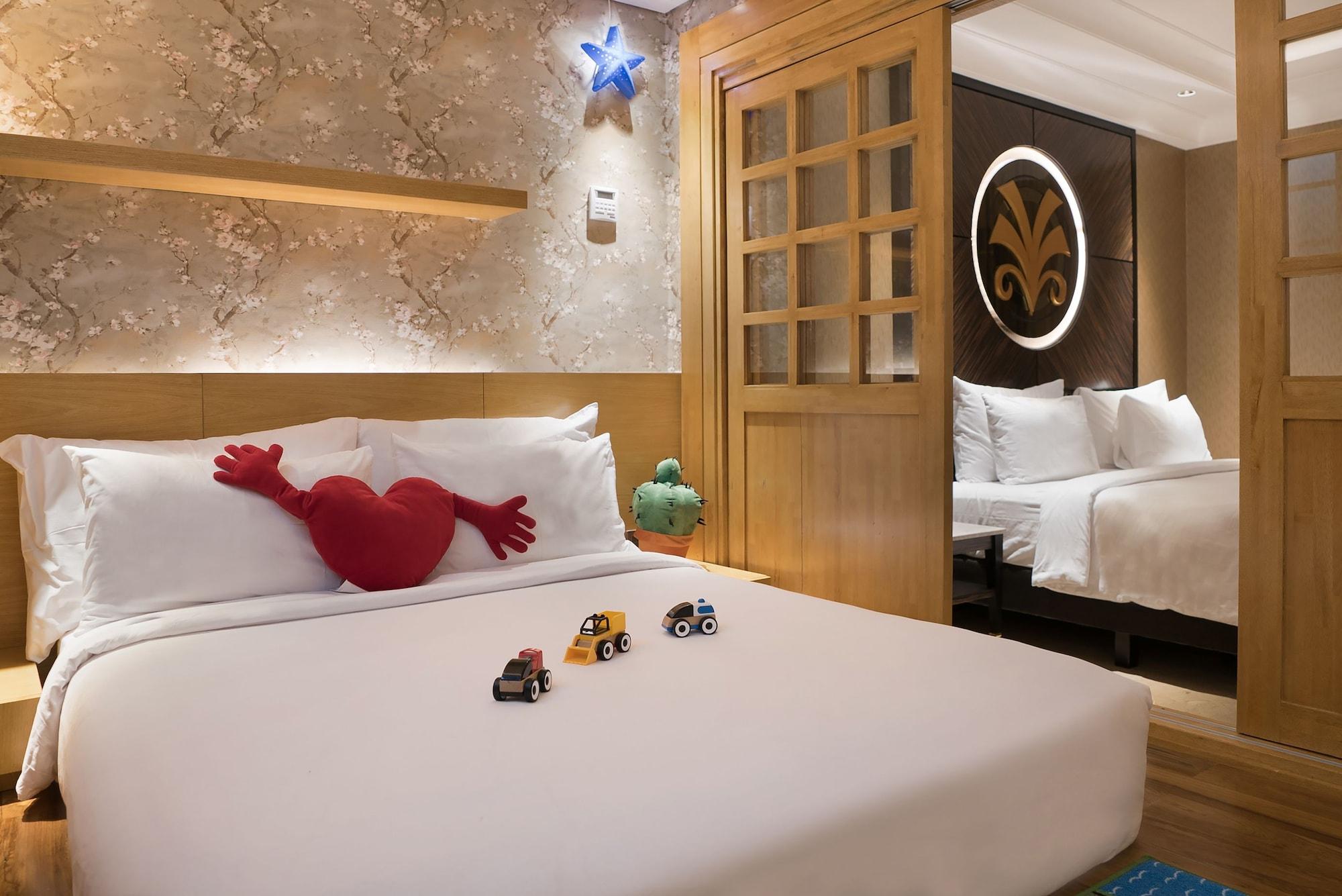 Myko Hotel & Convention Center Makassar Eksteriør billede