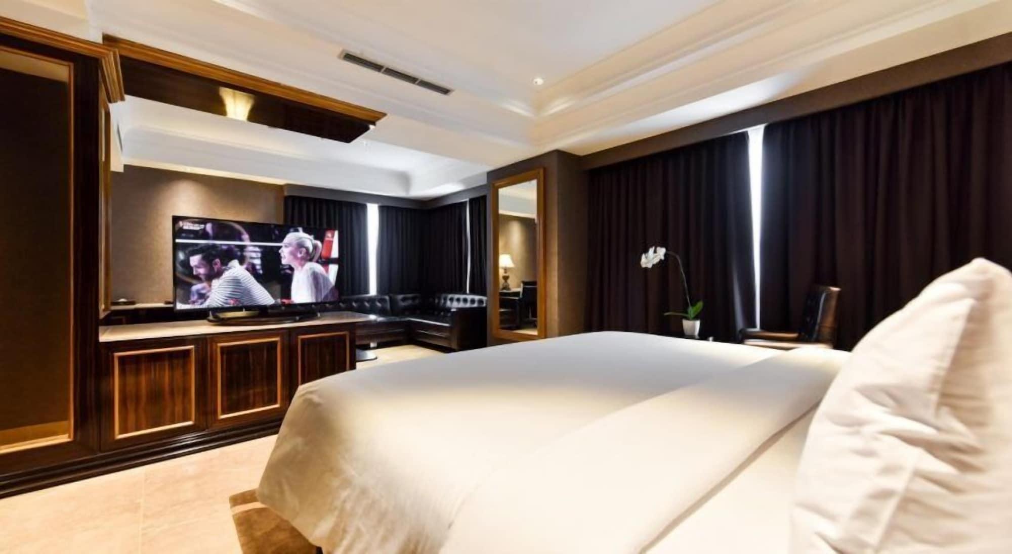 Myko Hotel & Convention Center Makassar Eksteriør billede