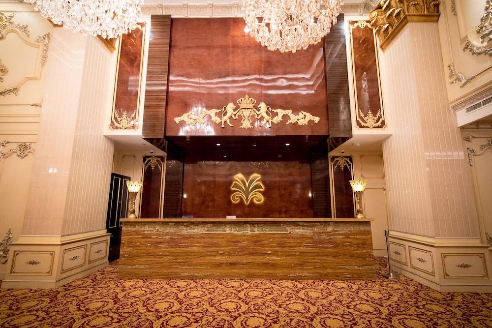 Myko Hotel & Convention Center Makassar Eksteriør billede