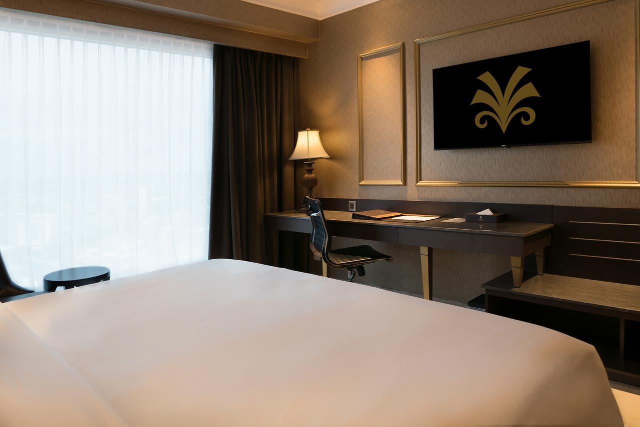 Myko Hotel & Convention Center Makassar Eksteriør billede